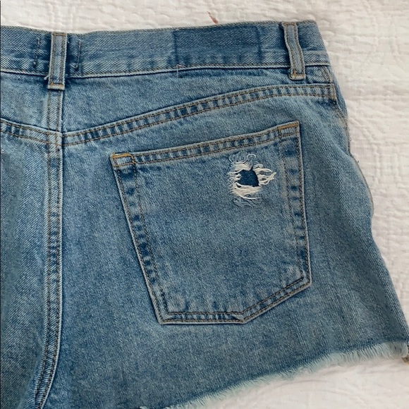 BDG High Rise Girlfriend Shorts (29) - Picture 10 of 10